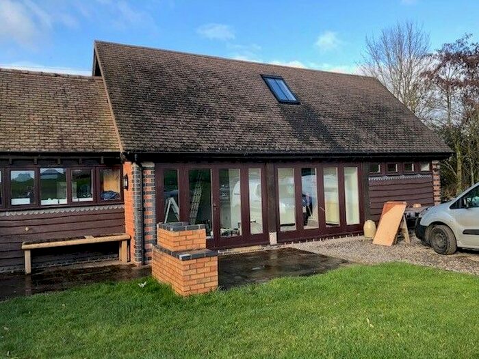 2 Bedroom Barn Conversion To Rent In Oversley, Alcester B49