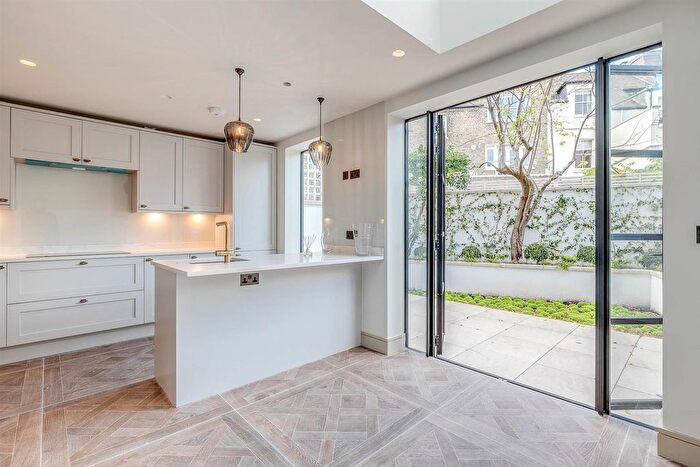 3 Bedroom Flat For Sale In Fulham Park Gardens, London, SW6