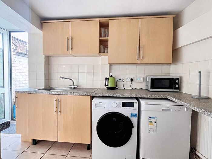 4 Bedroom Terraced House To Rent In Worcester Street, Gloucester, GL1