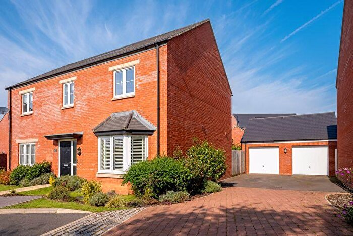4 Bedroom Detached House For Sale In Bartlett Road, Bloxham, OX15