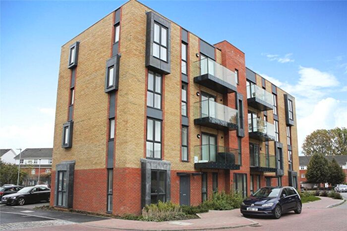 2 Bedroom Apartment For Sale In Oscar Wilde Road, Reading, RG1