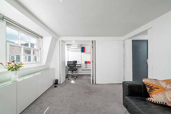 1 Bedroom Flat For Sale In Betterton Street, London, WC2H