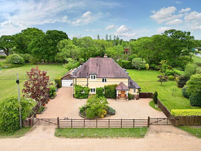 4 Bedroom Detached House For Sale In Wootton Farm Road, Wootton, New Milton, BH25