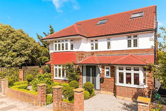 5 Bedroom House To Rent In Vicarage Drive, London, SW14