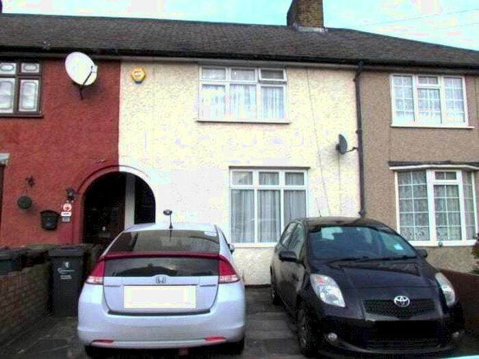 2 Bedroom Terraced House To Rent In Fitzstephen Road, Becontree, Dagenham, RM8