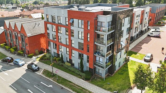 2 Bedroom Flat For Sale In High Street, Upton, Northampton, NN5