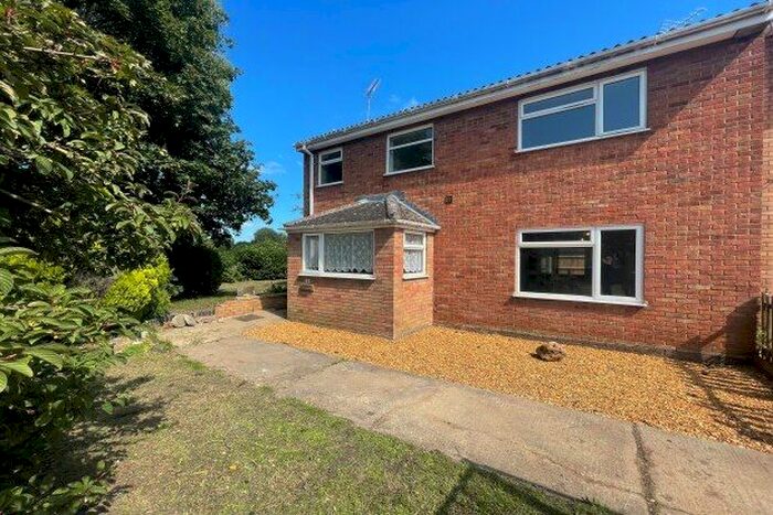 3 Bedroom Property To Rent In High Street, Downham Market, PE38