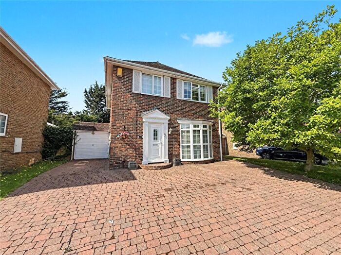 4 Bedroom Detached House For Sale In Birch Drive, Lordswood, Kent, ME5