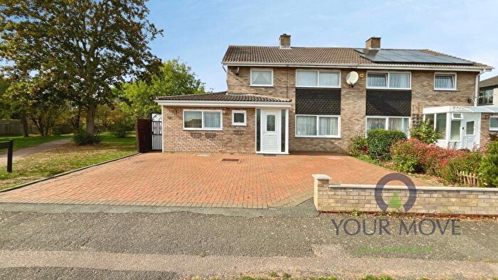 4 Bedroom Semi-Detached House For Sale In Windrush Avenue, Bedford, Bedfordshire, MK41