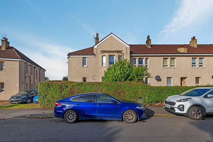 2 Bedroom Flat For Sale In Bruce Road, Paisley, Renfrewshire, PA3