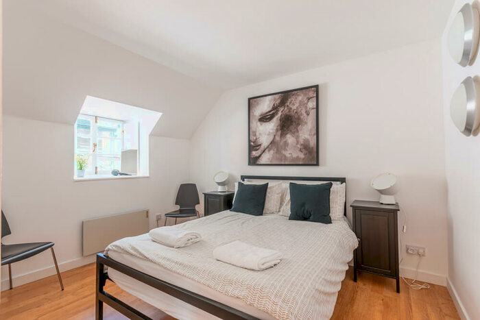 2 Bedroom Flat To Rent In Nether Craigwell Edinburgh United Kingdom, EH8