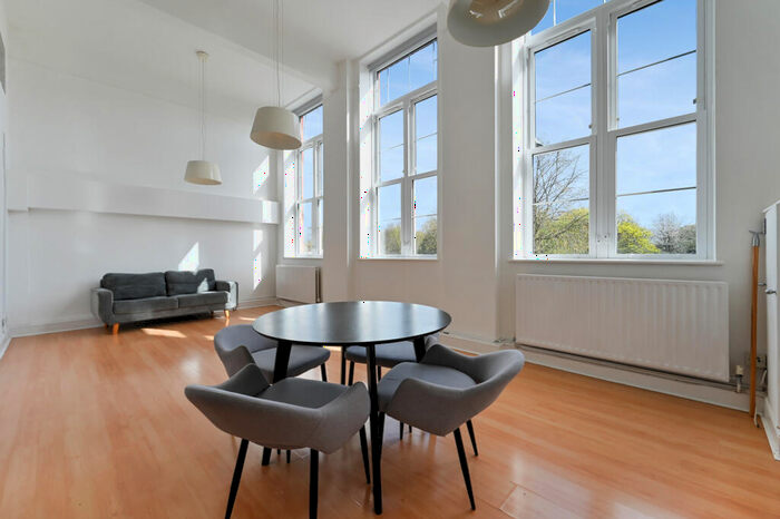 3 Bedroom Apartment To Rent In Shillington Old School, Battersea London, SW11