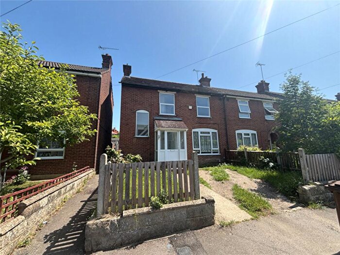 3 Bedroom Semi-Detached House To Rent In Knight Avenue, Gillingham, Kent, ME7