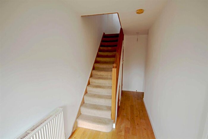 4 Bedroom Semi-Detached House To Rent In Mackie Avenue, Patcham, Brighton, BN1