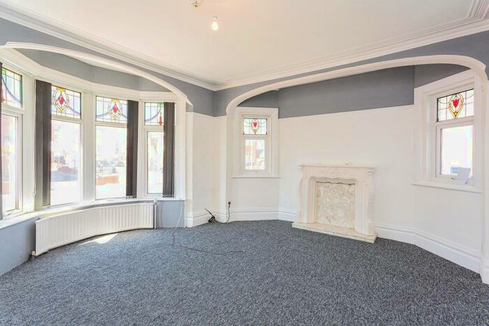 1 Bedroom Property To Rent In Holmfield Road, Blackpool, Lancashire, FY2