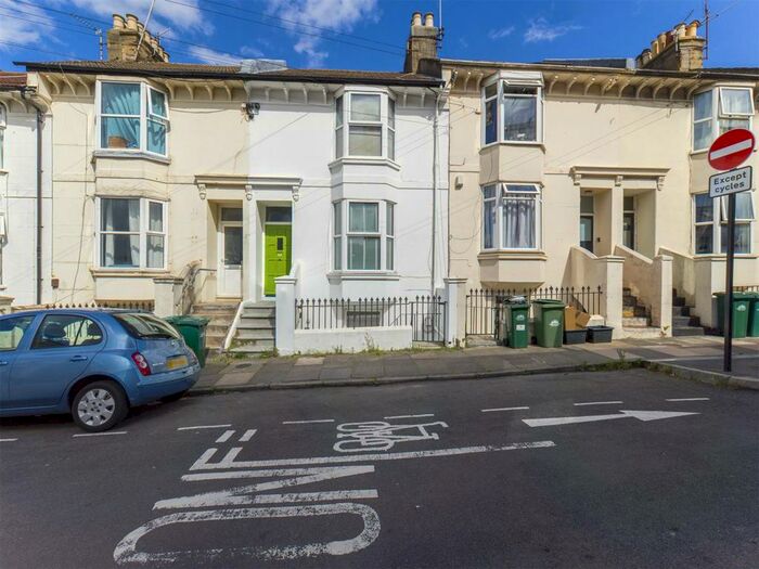 2 Bedroom Flat To Rent In Pevensey Road, Brighton, East Sussex, BN2