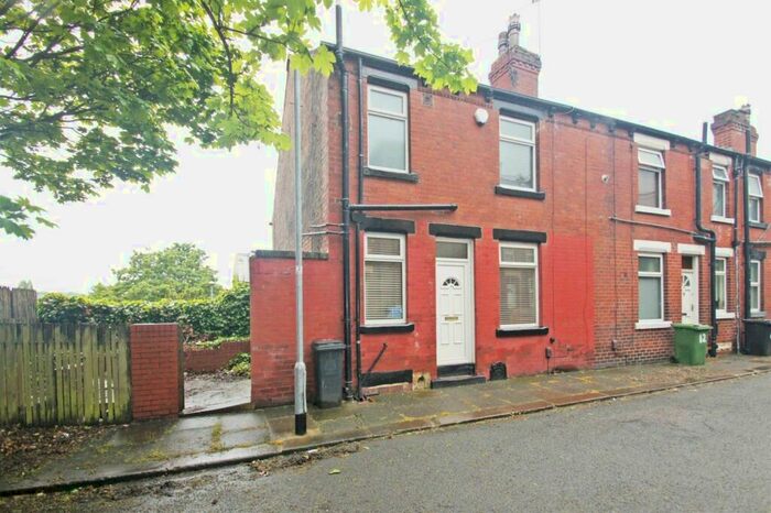 1 Bedroom End Of Terrace House To Rent In Vesper Place, Kirkstall, Leeds, LS5