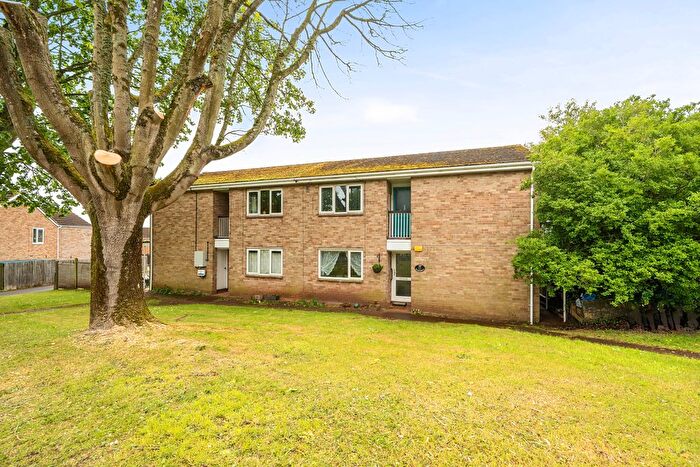 1 Bedroom Flat For Sale In Bishops Lydeard, Taunton, TA4
