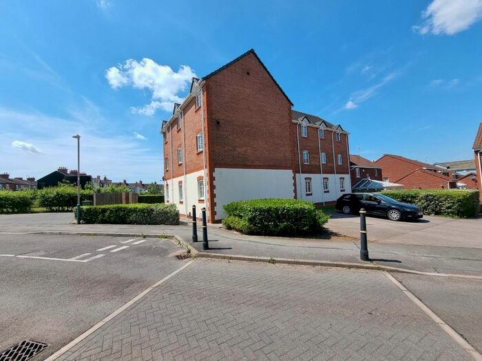 2 Bedroom Flat To Rent In Follager Road, Rugby, CV21