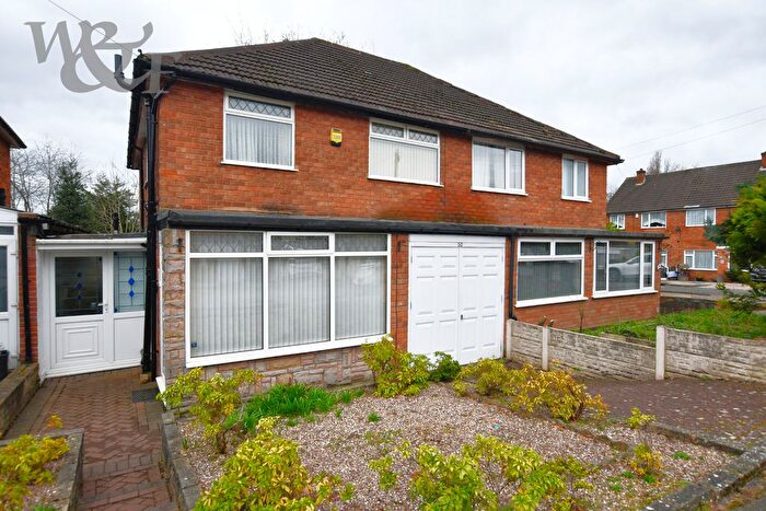 3 Bedroom Semi Detached House For Sale In Robert Avenue, Birmingham, B23
