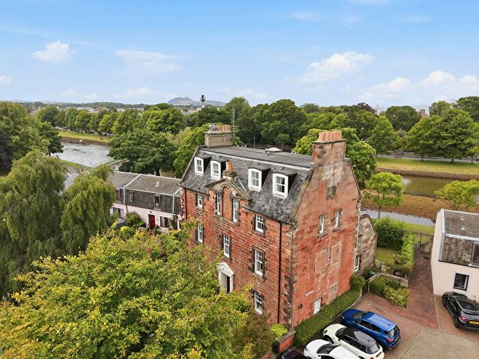 4 Bedroom Flat For Sale In Millhill, Musselburgh, EH21