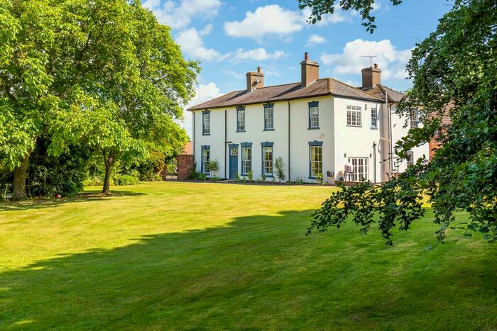 6 Bedroom Detached House For Sale In Barnby Moor Lodge, Barnby Moor, Retford, Nottinghamshire, DN22