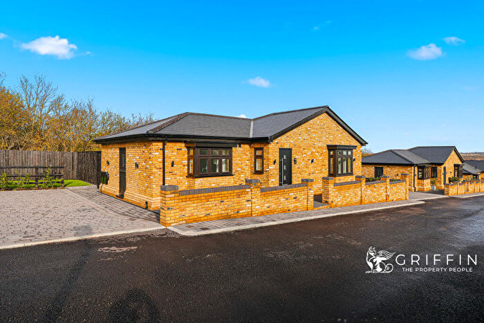 2 Bedroom Bungalow To Rent In Greenacres, Fobbing, SS17