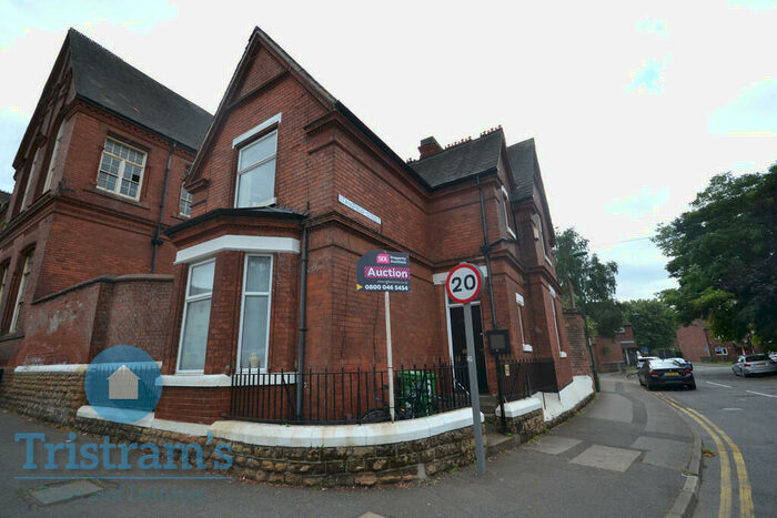 4 Bedroom Flat To Rent In Ilkeston Road, Nottingham, NG7