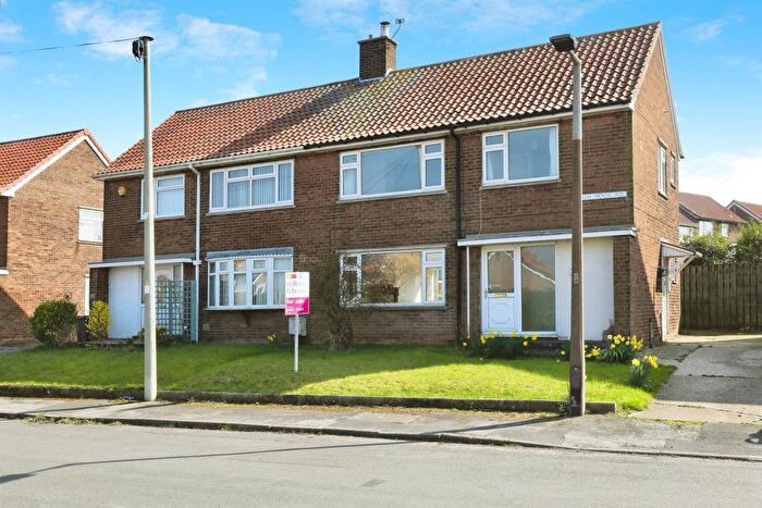 3 Bedroom Semi-Detached House For Sale In High Nook Road, Dinnington, Sheffield, S25
