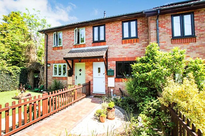 2 Bedroom Terraced House For Sale In Field End Close, Wigginton, Tring, HP23