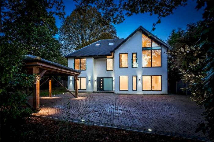 6 Bedroom Detached House To Rent In Kettlewell Drive, Horsell, Woking GU21