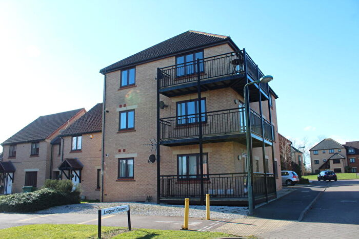 2 Bedroom Apartment To Rent In Langport Crescent, Oakhill, MK5
