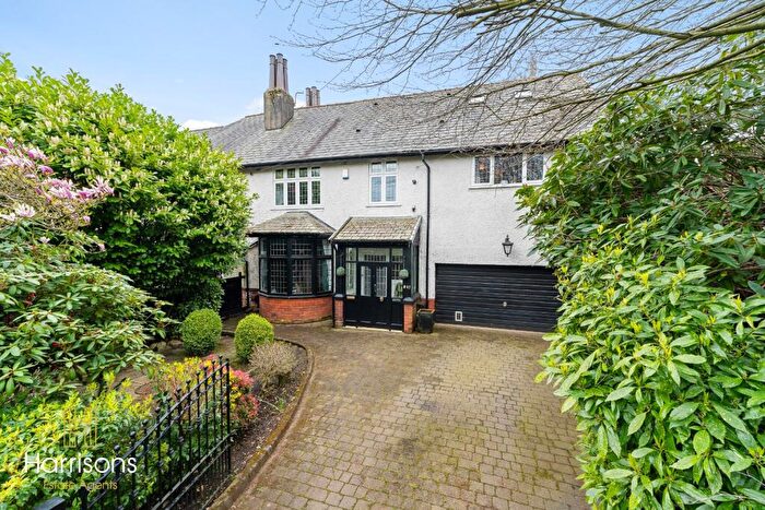 5 Bedroom Semi Detached House For Sale In Junction Road, Bolton, BL3