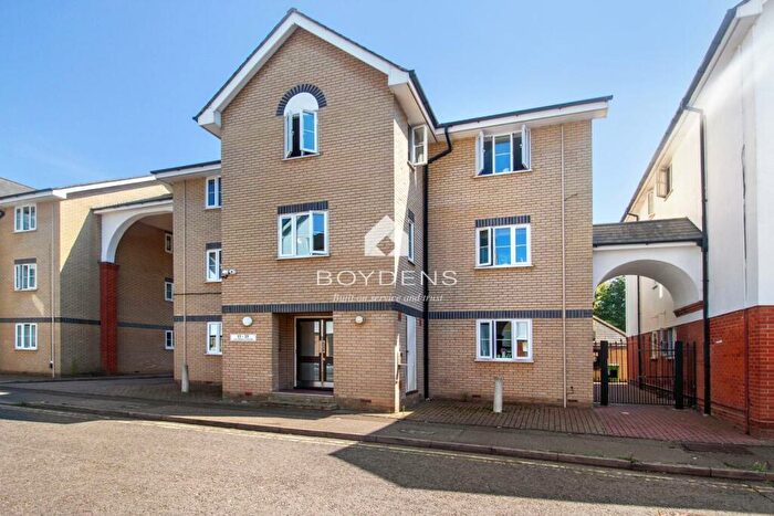 2 Bedroom Flat To Rent In Victoria Chase Colchester, CO1