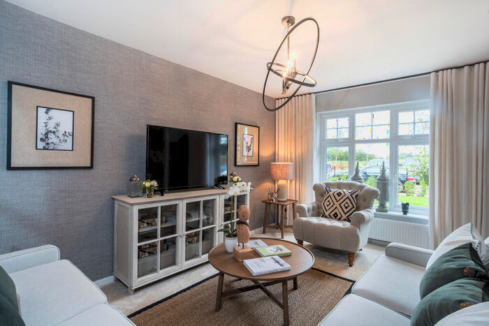 3 Bedroom Semi-Detached House For Sale In Swan Grange Witham St. Hughs, LN6