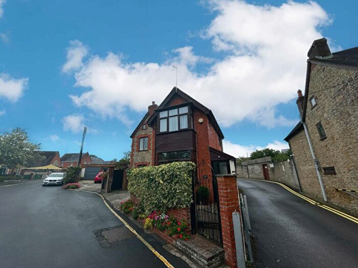 2 Bedroom House To Rent In School Lane, Gillingham, SP8