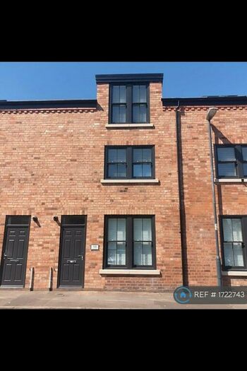 2 Bedroom Terraced House To Rent In Grove Place, Leamington Spa, CV31