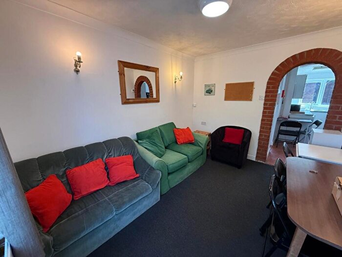 5 Bedroom Terraced House To Rent In Robson Road, Norwich, NR5