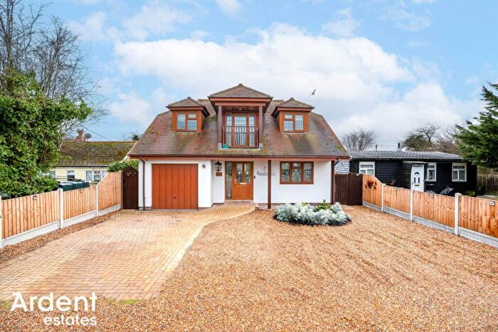 3 Bedroom Chalet For Sale In Seaway, St Lawrence, CM0