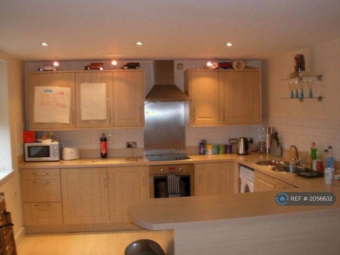 2 Bedroom Flat To Rent In Fleming House, Nottingham, NG3