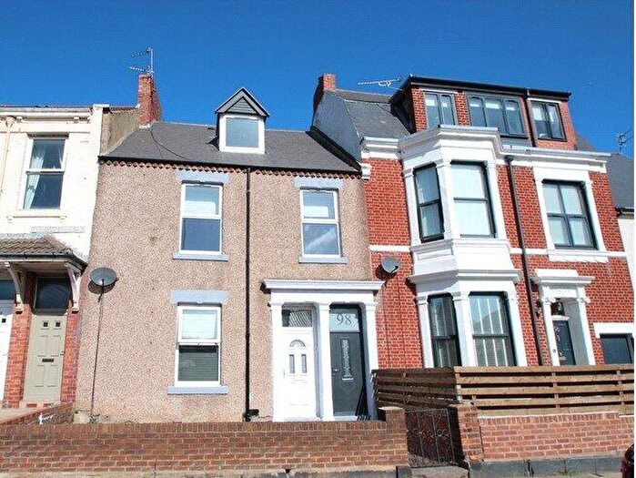 3 Bedroom Maisonette For Sale In Tynemouth Road, North Shields, NE30
