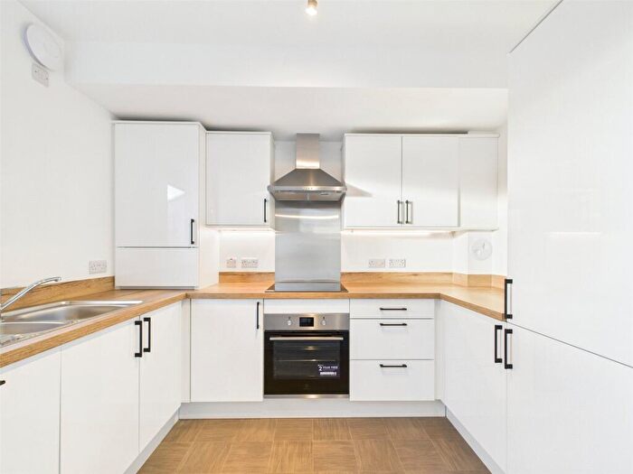 2 Bedroom Apartment To Rent In Clovenstone Close, Edinburgh, Midlothian, EH14