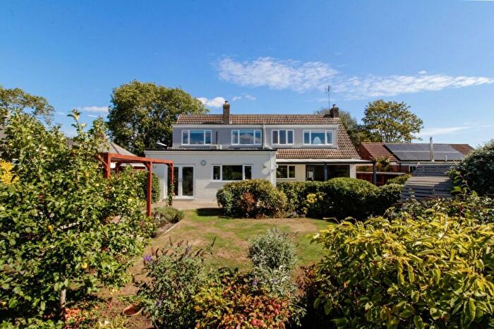 4 Bedroom Detached House For Sale In Meadow Road, Peakirk, PE6