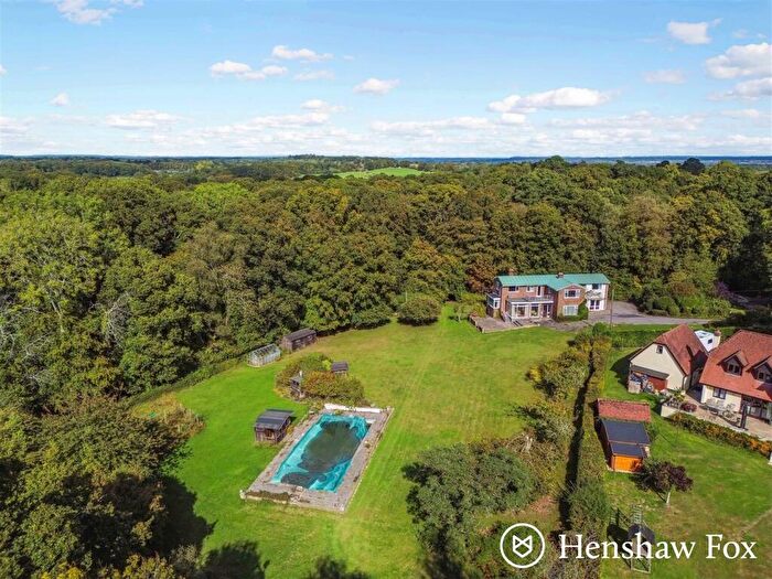 5 Bedroom Detached House For Sale In Woodlands Drive, Woodlands, Hampshire, SO40