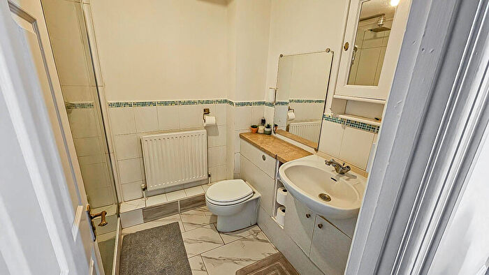 1 Bedroom Flat For Sale In Custom House, London, E16