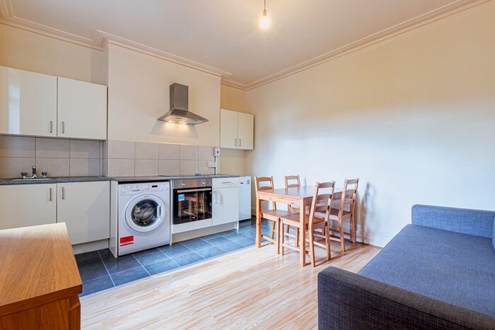 1 Bedroom Flat To Rent In Fulham Palace Road, London, W6