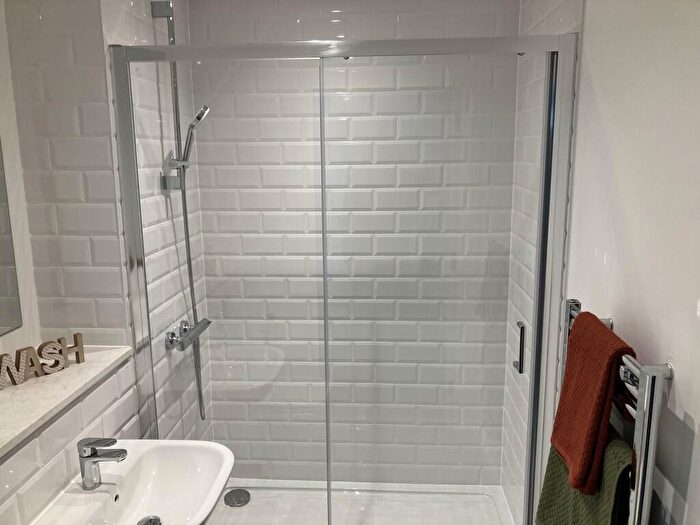 2 Bedroom Apartment To Rent In Parkview, Darwin Street, B12
