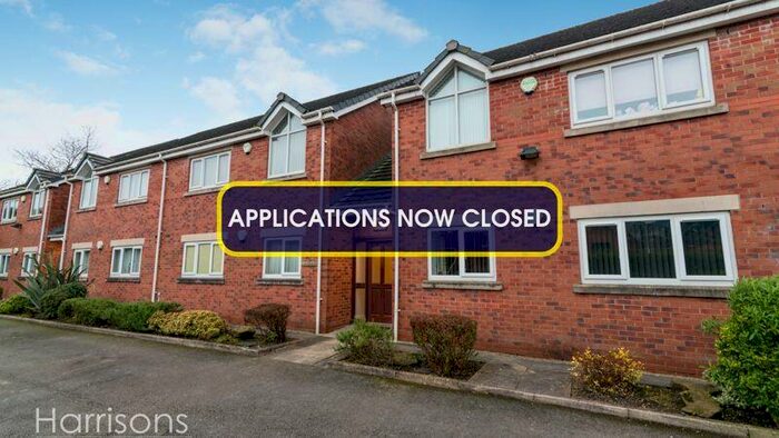 2 Bedroom Flat To Rent In Back St. Helens Road South, Bolton, Lancashire. **Available Now**, BL3