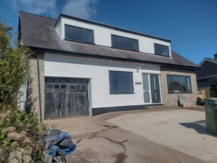3 Bedroom Detached House To Rent In Nant Bychan, Moelfre, LL72