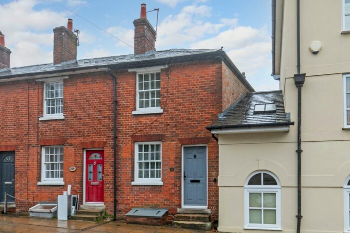 2 Bedroom Terraced House To Rent In Upper High Street, Winchester SO23